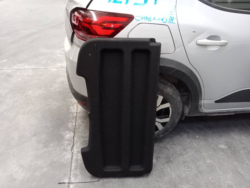 Recambio de bandeja trasera para dacia sandero iii referencia OEM IAM   
