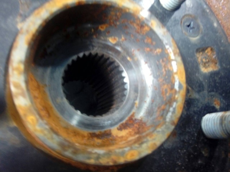 Recambio de mangueta delantera derecha para hyundai santa fe style 4wd limited referencia OEM IAM RC5M522  P1-A4-20