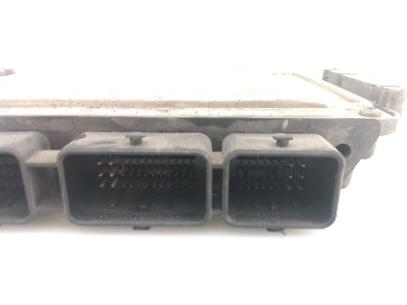 Recambio de centralita motor uce para ford focus berlina (cap) ambiente (d) referencia OEM IAM 0281012486 5M5112A650LB 