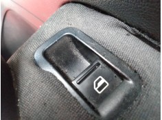 MANDO ELEVALUNAS DELANTERO DERECHO 