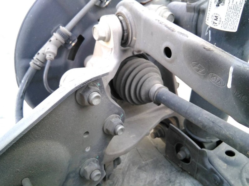 Recambio de mangueta trasera derecha para hyundai santa fe style 4wd limited referencia OEM IAM   P.VEJAS-3-4