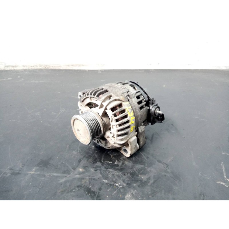 Recambio de alternador para toyota hilux (kun) double cab 4x4 referencia OEM IAM 0124315033 2706001060C P3-B5-13-3