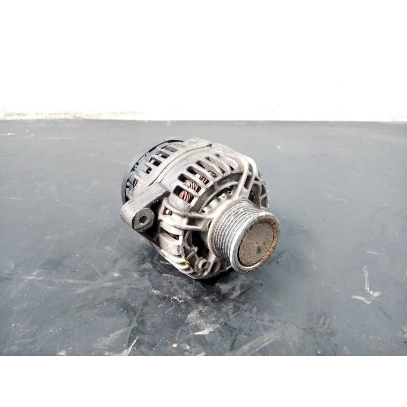 Recambio de alternador para toyota hilux (kun) double cab 4x4 referencia OEM IAM 0124315033 2706001060C P3-B5-13-3