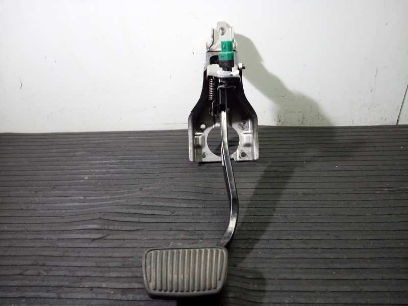 Recambio de pedal freno para hyundai santa fe style 4wd limited referencia OEM IAM 32800S1100  P2-A3-17