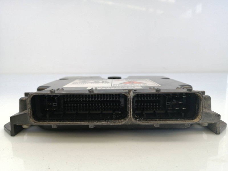 Recambio de centralita motor uce para nissan pathfinder (r51) 2.5 dci se referencia OEM IAM 2758004734 23710EC05C E3-B4-4-4