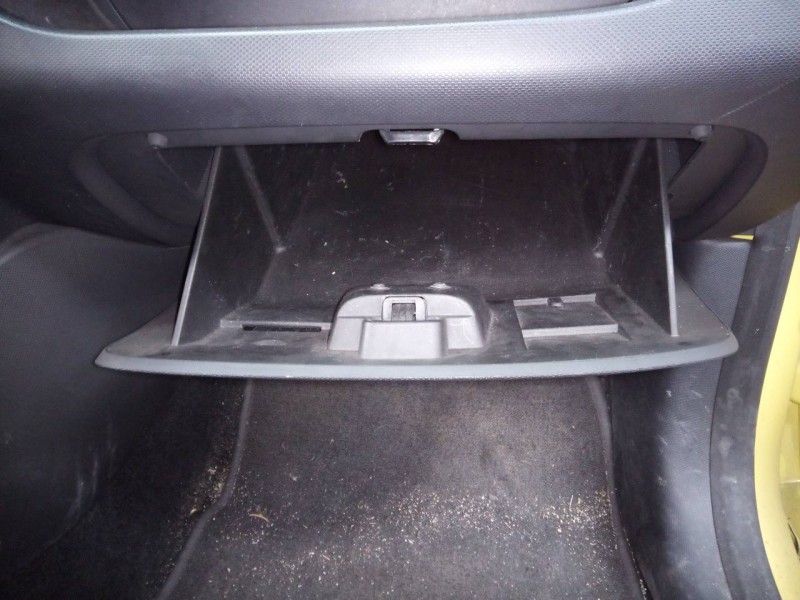 Recambio de guantera para renault clio iv dynamique referencia OEM IAM   