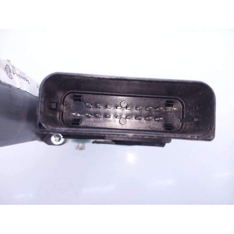 Recambio de motor elevalunas trasero izquierdo para volkswagen touran (1t2) advance referencia OEM IAM 5K0959703A  E1-B6-35-2