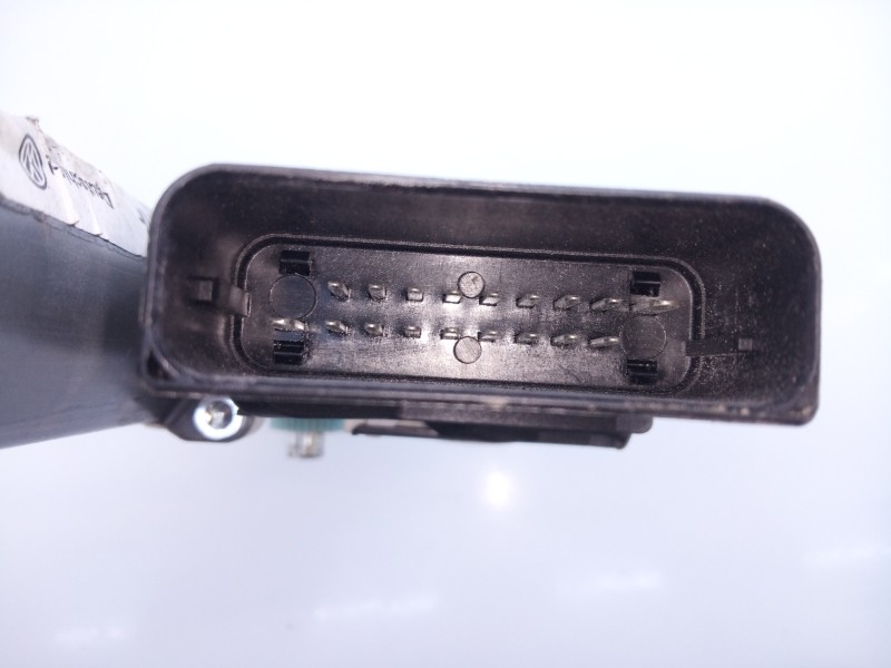Recambio de motor elevalunas trasero izquierdo para volkswagen touran (1t2) advance referencia OEM IAM 5K0959703A  E1-B6-35-2
