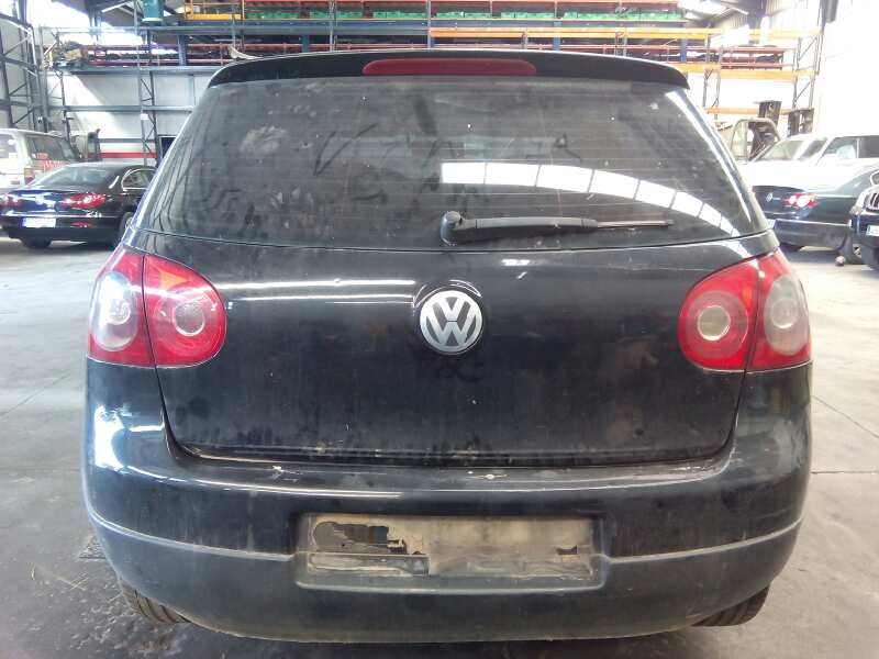 volkswagen golf v berlina (1k1) del año 1999