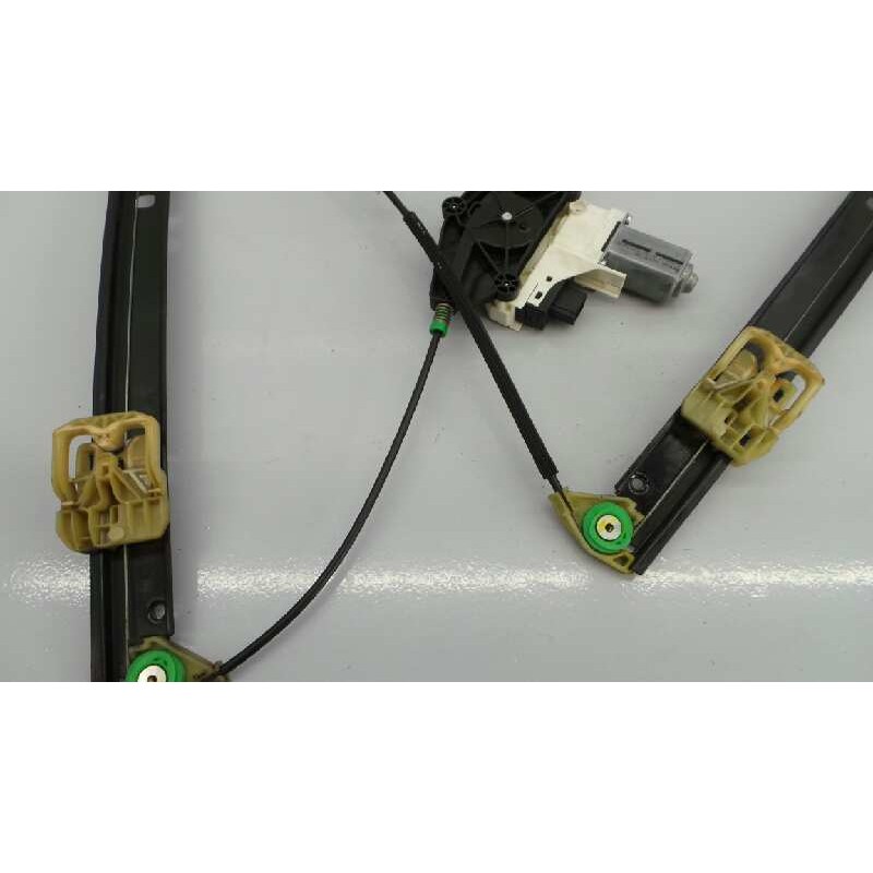 Recambio de elevalunas delantero izquierdo para audi a4 ber. (b8) básico referencia OEM IAM 8K0837461  E1-B6-10-2
