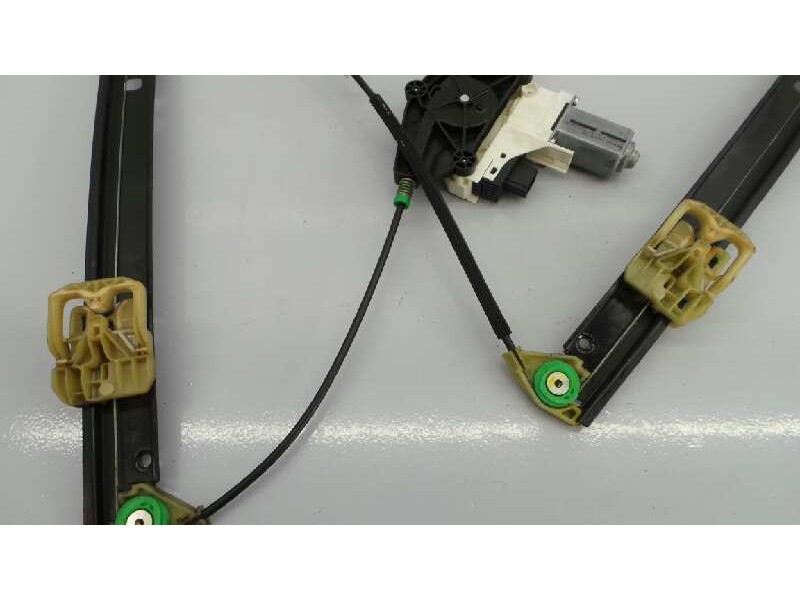 Recambio de elevalunas delantero izquierdo para audi a4 ber. (b8) básico referencia OEM IAM 8K0837461  E1-B6-10-2