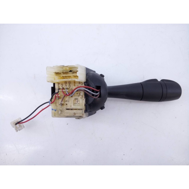 Recambio de mando intermitentes para renault clio iv dynamique referencia OEM IAM 55675887R  E2-A1-20-1