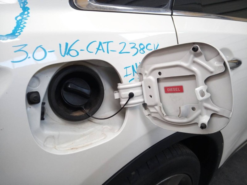 Recambio de tapa exterior combustible para infiniti fx fx30d s referencia OEM IAM   