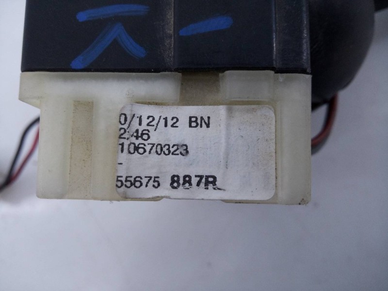 Recambio de mando intermitentes para renault clio iv dynamique referencia OEM IAM 55675887R  E2-A1-20-1