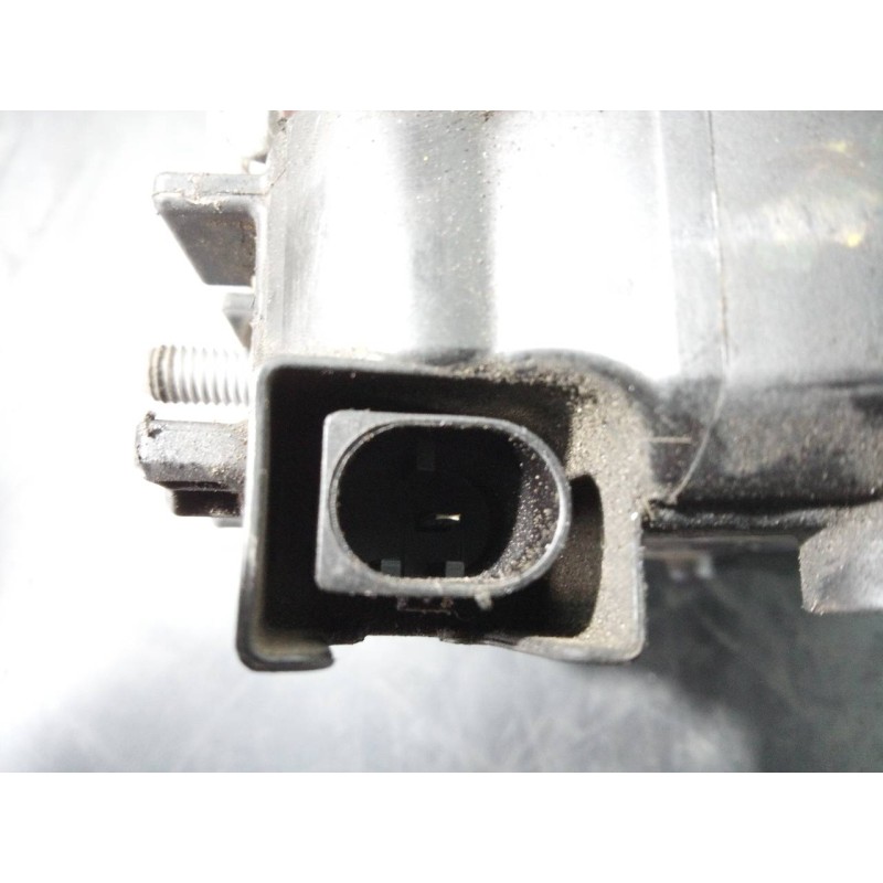 Recambio de alternador para bmw serie 1 coupe (e82) 118d referencia OEM IAM 7802261  P3-B6-9-1