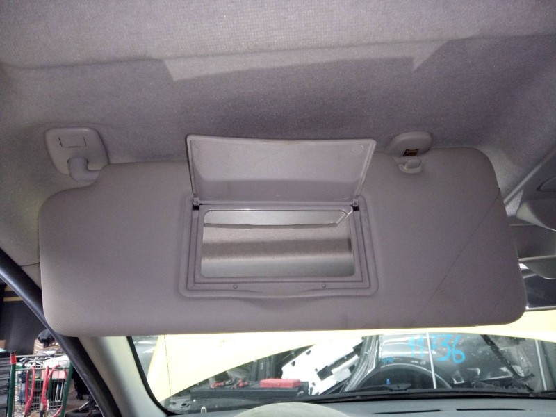 Recambio de parasol izquierdo para renault clio iv dynamique referencia OEM IAM   