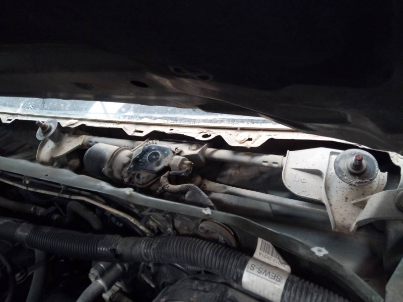 Recambio de motor limpia delantero para nissan pathfinder (r51) 2.5 dci se referencia OEM IAM 70321  