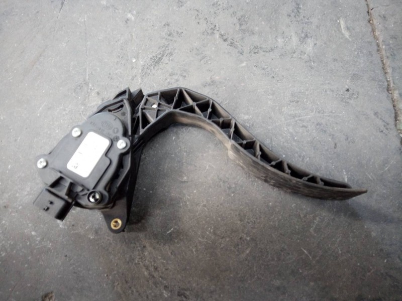 Recambio de pedal acelerador para renault clio iv dynamique referencia OEM IAM 180029347R 6PV00997807 