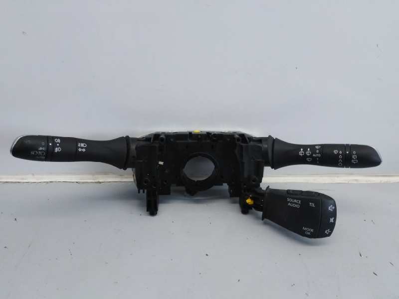 Recambio de mando limpia para renault kadjar business 4x4 referencia OEM IAM 255678341RA  E2-A1-42-7