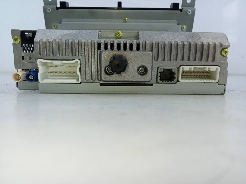 Recambio de sistema navegacion gps para renault clio iv dynamique referencia OEM IAM 281155249R 276660 E2-A1-38-1