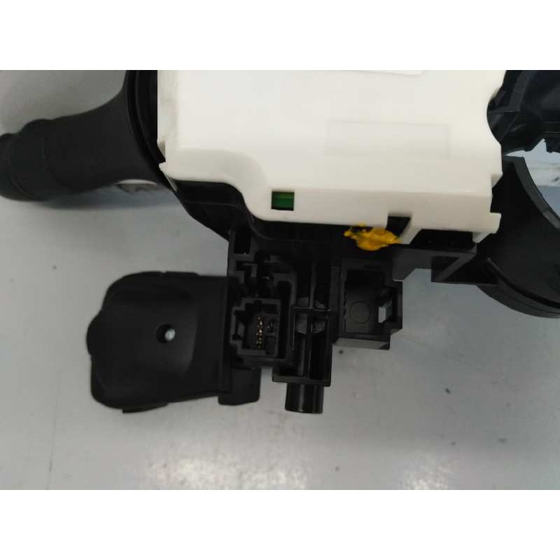 Recambio de mando limpia para renault kadjar business 4x4 referencia OEM IAM 255678341RA  E2-A1-42-7