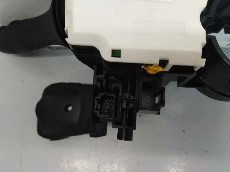 Recambio de mando limpia para renault kadjar business 4x4 referencia OEM IAM 255678341RA  E2-A1-42-7