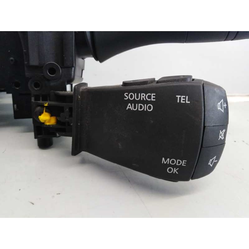 Recambio de mando limpia para renault kadjar business 4x4 referencia OEM IAM 255678341RA  E2-A1-42-7