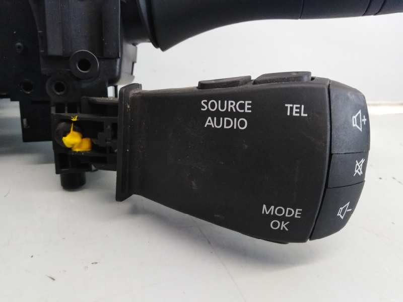 Recambio de mando limpia para renault kadjar business 4x4 referencia OEM IAM 255678341RA  E2-A1-42-7