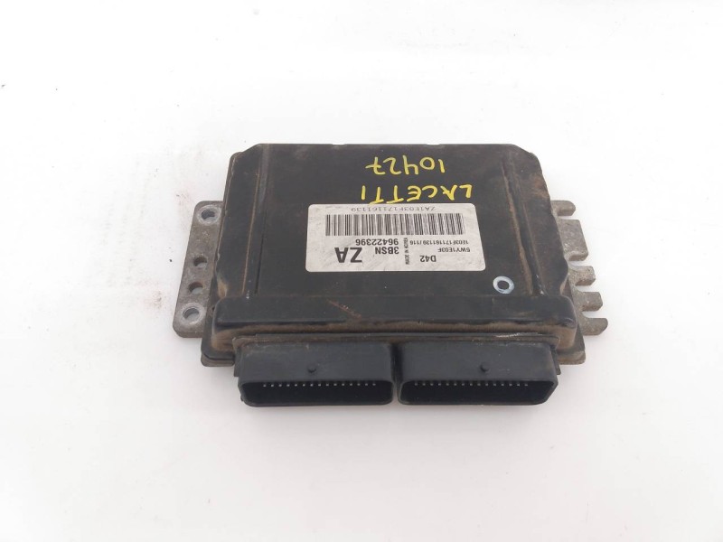 Recambio de centralita motor uce para daewoo lacetti cdx referencia OEM IAM 96422396 5WY1E03F E3-A5-14-4