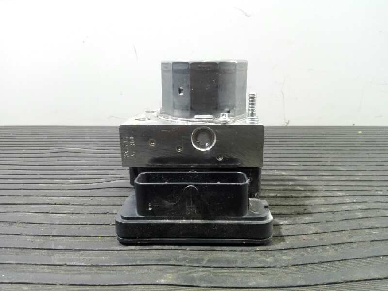 Recambio de abs para dacia duster laureate 4x2 referencia OEM IAM 76601748R 16100510879 P3-A8-23-3