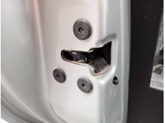 CERRADURA PUERTA TRASERA IZQUIERDA 