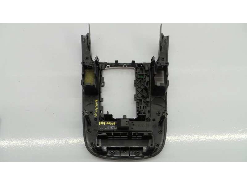 Recambio de consola central para audi a4 ber. (b8) básico referencia OEM IAM 8K0864261  E1-B6-11-1