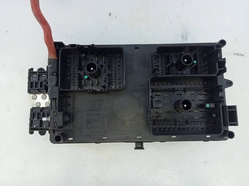 Recambio de caja reles / fusibles para opel insignia berlina cosmo referencia OEM IAM 1334347901  E3-A5-39-1
