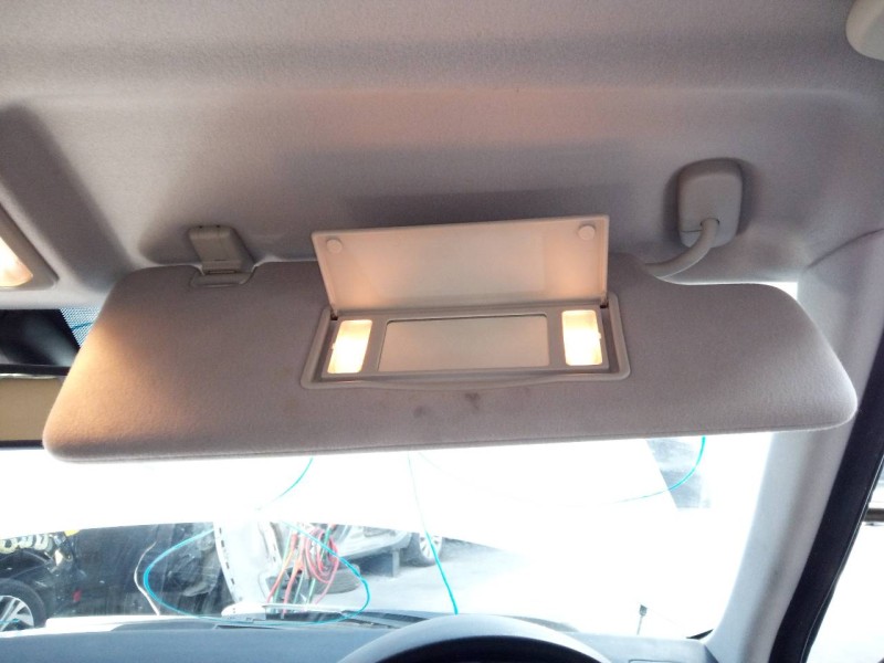 Recambio de parasol derecho para land rover discovery v6 td hse referencia OEM IAM   