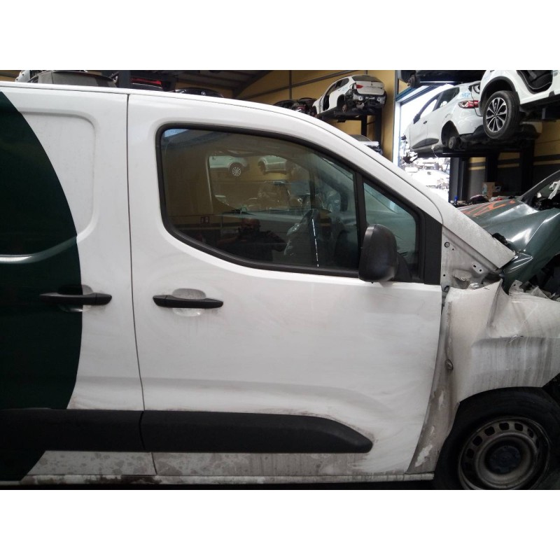 Recambio de puerta delantera derecha para toyota proace city referencia OEM IAM   