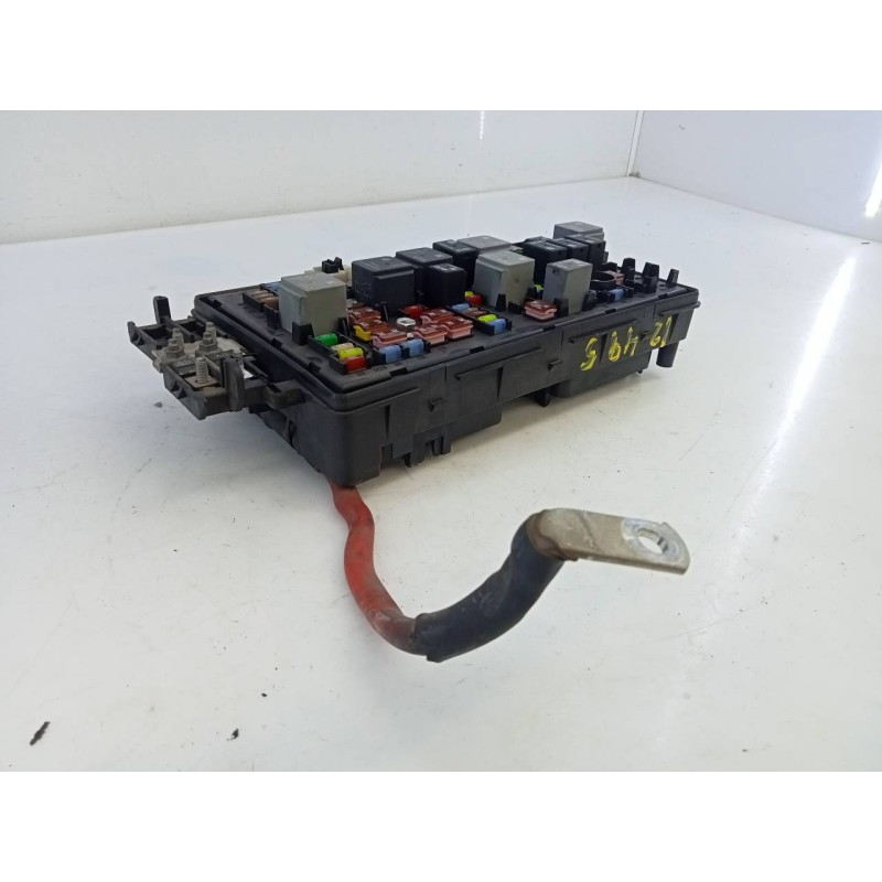 Recambio de caja reles / fusibles para opel insignia berlina cosmo referencia OEM IAM 1334347901  E3-A5-39-1