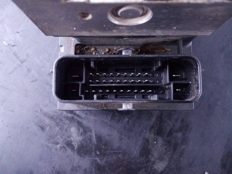 Recambio de abs para ford ka (ccu) titanium referencia OEM IAM 51823789  P3-A8-9-5