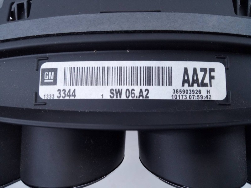 Recambio de cuadro instrumentos para opel insignia berlina cosmo referencia OEM IAM 13333344  E3-A5-29-3