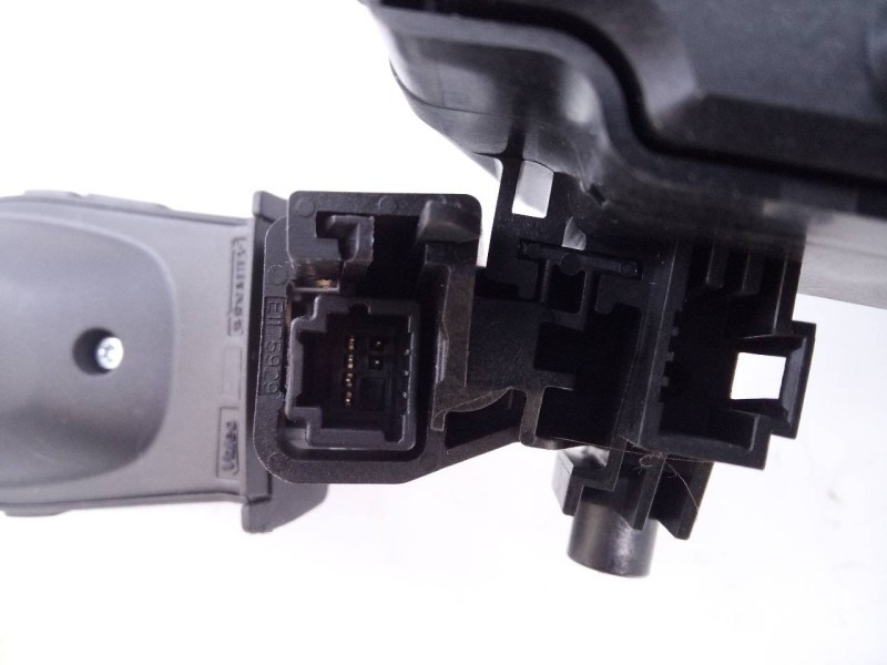 Recambio de mando intermitentes para dacia sandero iii referencia OEM IAM 255670975R 1050838801 E2-A1-23-3