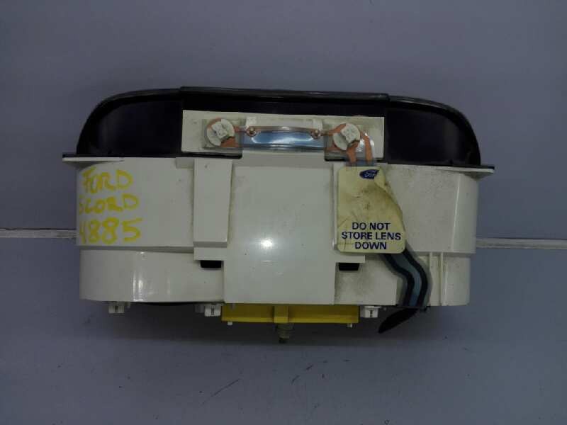 Recambio de cuadro instrumentos para ford escort berlina/turnier bravo lim. referencia OEM IAM   E2-B3-54-2