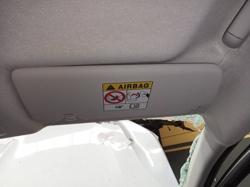 Recambio de parasol derecho para dacia sandero iii referencia OEM IAM   