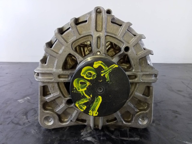 Recambio de alternador para renault scenic iv grand limited referencia OEM IAM 0622371 A740589A P3-B5-7-3