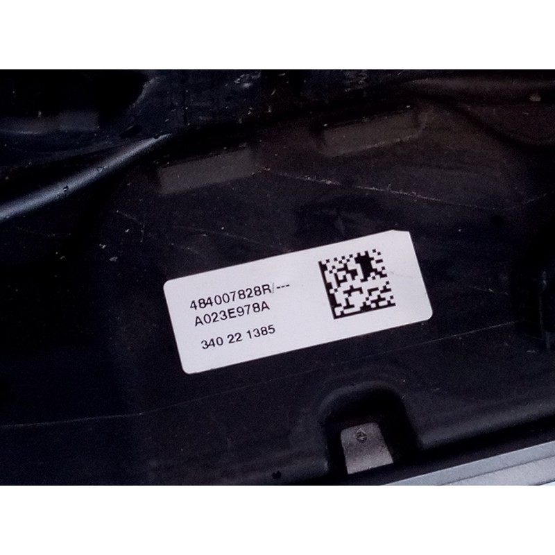 Recambio de volante para dacia sandero iii referencia OEM IAM 484007828R A023E978A E1-A1-42-2