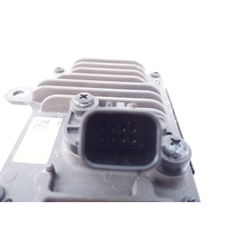 Recambio de modulo electronico para toyota rav4 hybrid 4x2 luxury referencia OEM IAM 2301008016 8821033120 E3-B2-18-1