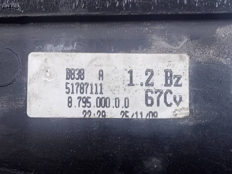 Recambio de electroventilador para ford ka (ccu) titanium referencia OEM IAM 51787111 879500000 P2-B9-13