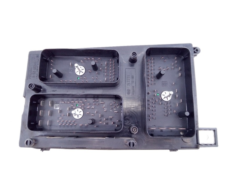 Recambio de caja reles / fusibles para opel astra h ber. cosmo referencia OEM IAM 13206754 5DK00866838 E3-A5-25-3