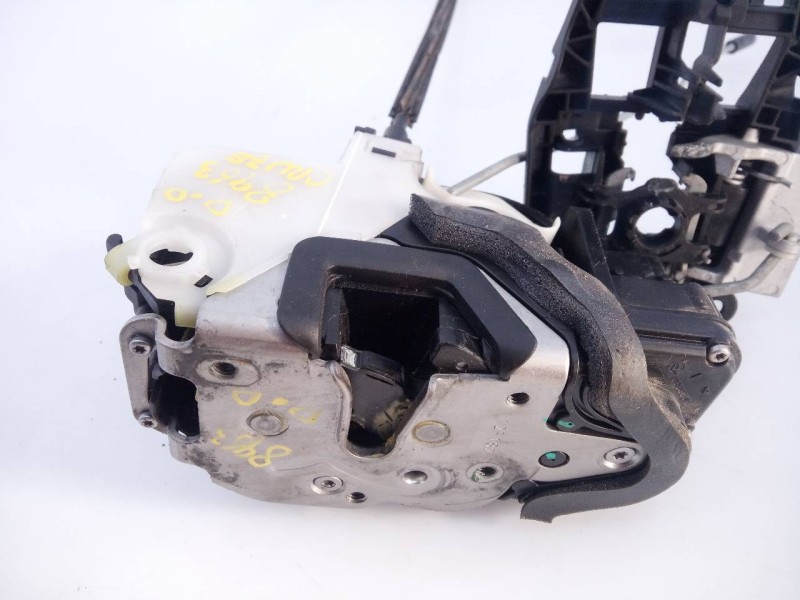 Recambio de cerradura puerta delantera derecha para chevrolet cruze station wagon lt+ referencia OEM IAM 3579523  E2-B6-59-2