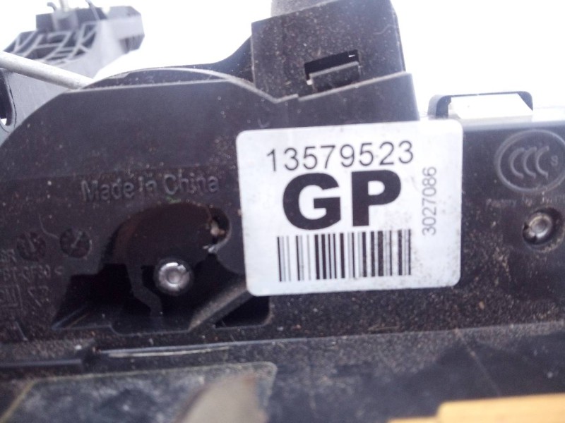 Recambio de cerradura puerta delantera derecha para chevrolet cruze station wagon lt+ referencia OEM IAM 3579523  E2-B6-59-2