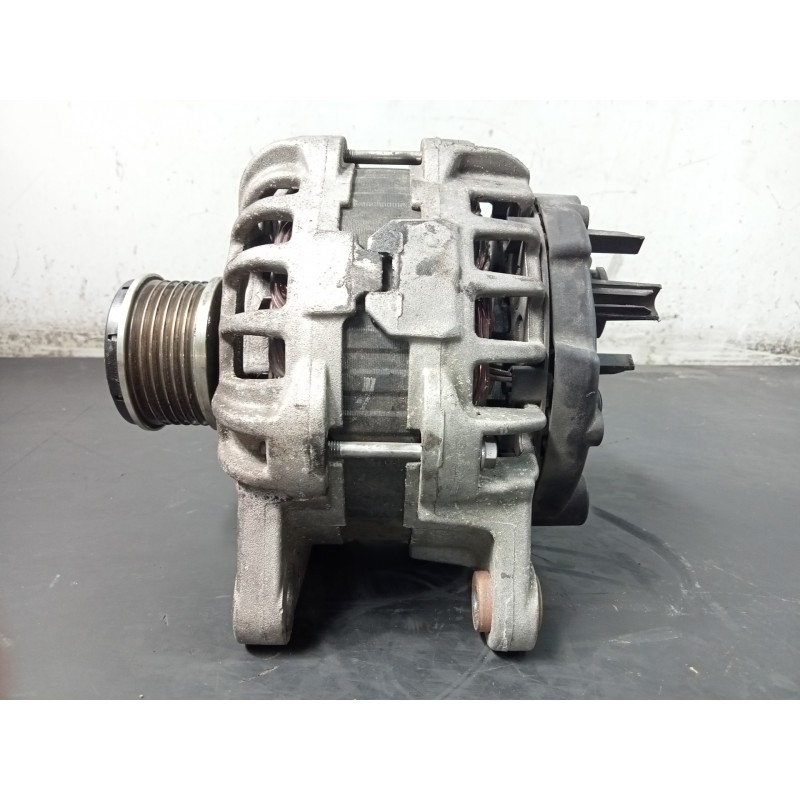 Recambio de alternador para dacia logan mcv ii laureate referencia OEM IAM 231005933R  P3-A4-29-3