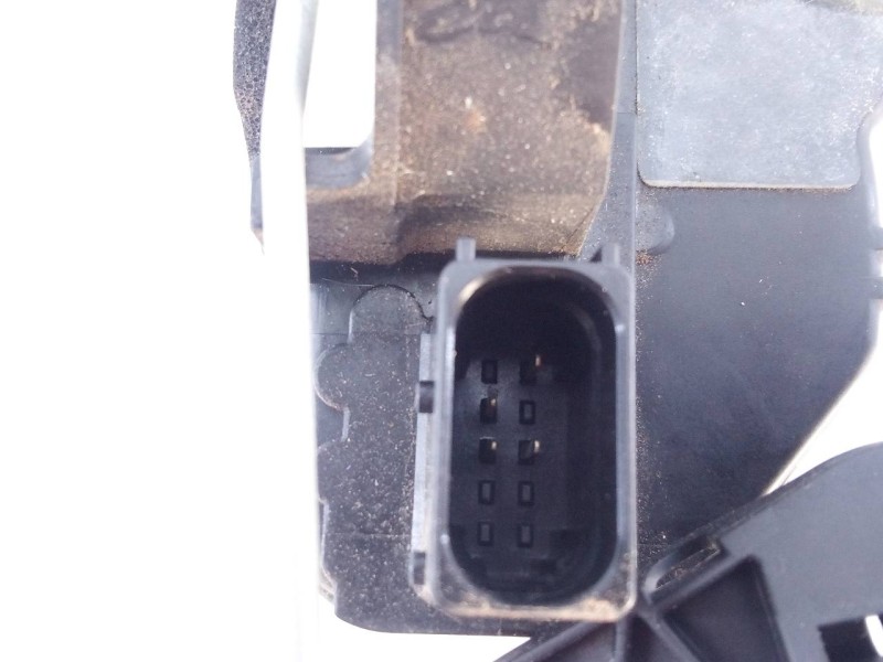 Recambio de cerradura puerta delantera derecha para chevrolet cruze station wagon lt+ referencia OEM IAM 3579523  E2-B6-59-2